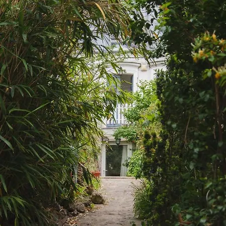 Bed & Breakfast Le Grand Maulnes Parigi