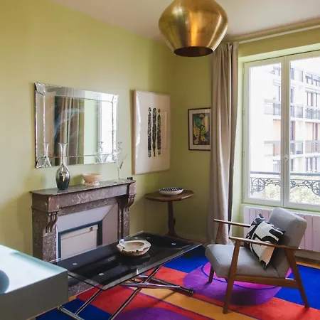 Bed & Breakfast Le Grand Maulnes 4*
